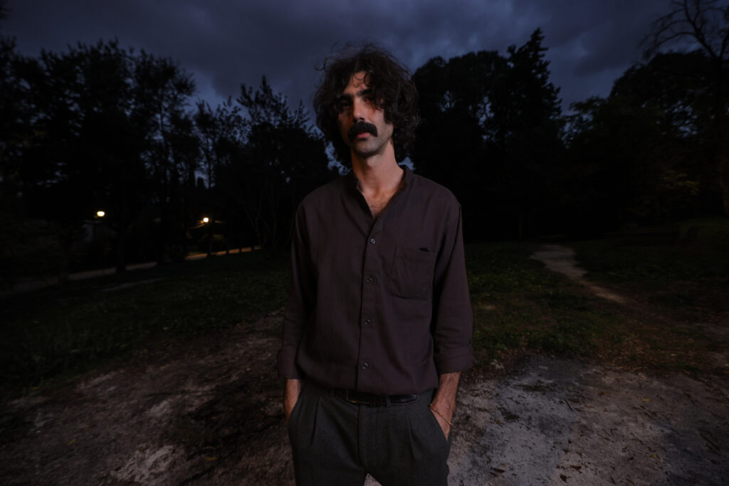 Andrea Laszlo De Simone. Le nuove proiezioni dell'opera 'Una lunghissima ombra' Andrea Laszlo De Simone 5776 c Giovanni Canitano